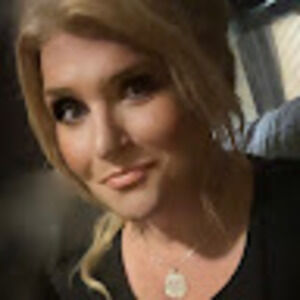 Meet your Posher, Kelli